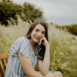 Meet your Posher, Abby